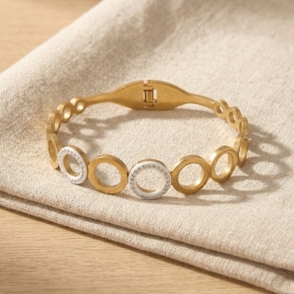 The Aura Eternity Ring Bangle
