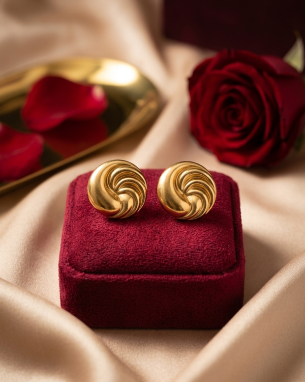 The Capri Swirl Studs