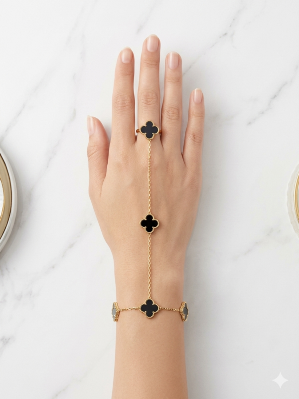 Alhambra Clover Onyx Ringlet