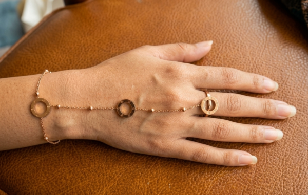 Love Medal Ringlet