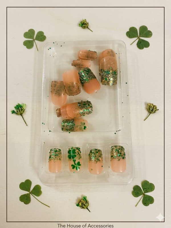 The Mint Lavender Fantasy Press-On Nail Set
